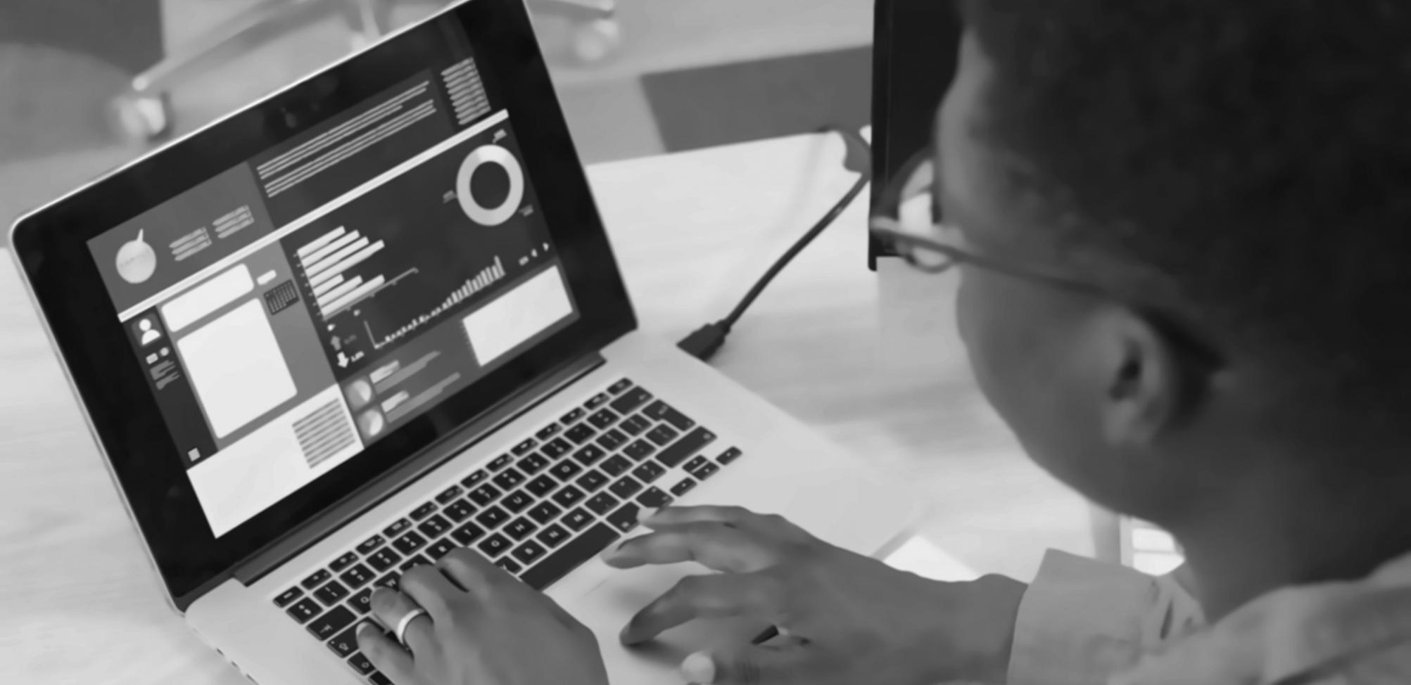 TechnoidFlow design tool interface showing responsive layout features